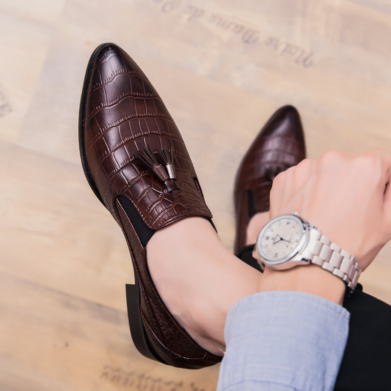 Men's Sleek Pointed-Toe Leather Dress Shoes - HalleBeauty