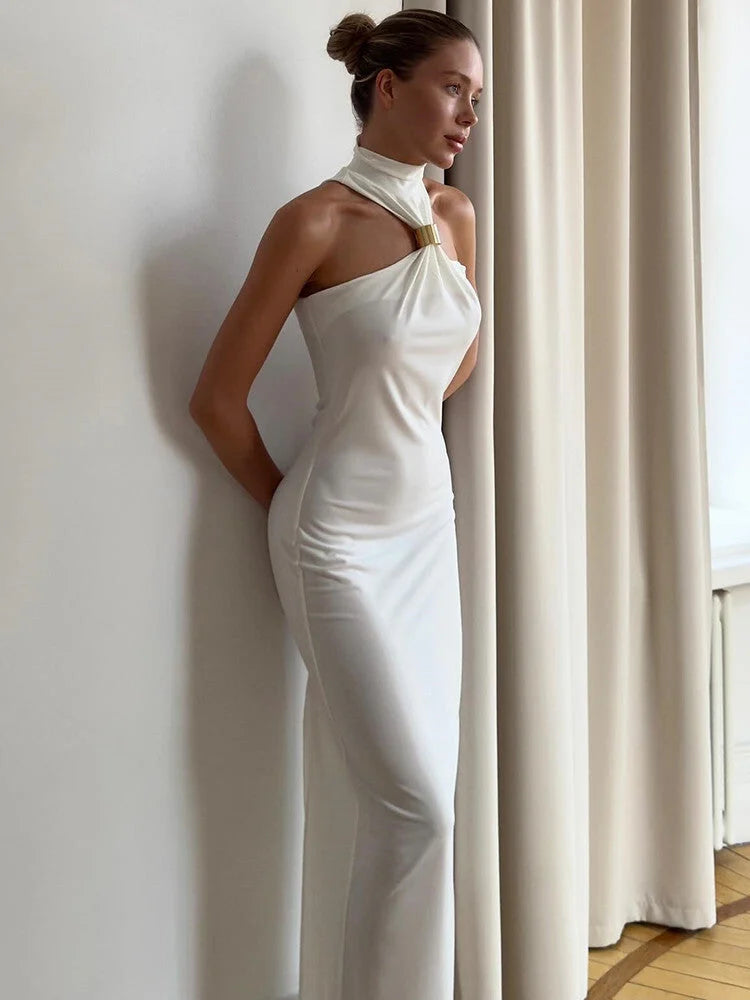 Chic Halter Neck Maxi Dress - Effortless Glamour