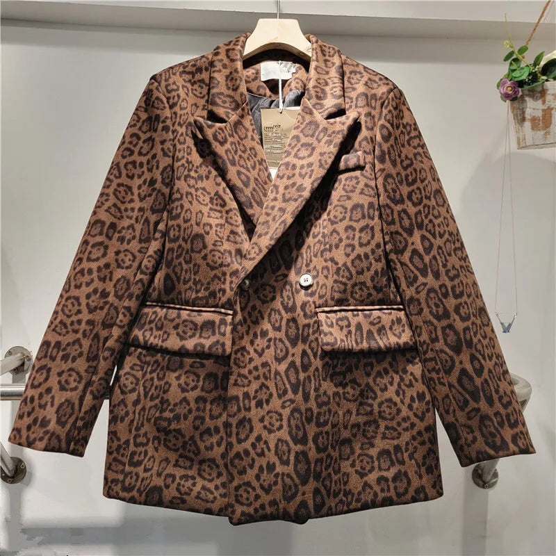 Trendy Women’s Leopard Print Blazer – Loose Fit, Lapel Jacket with Pockets