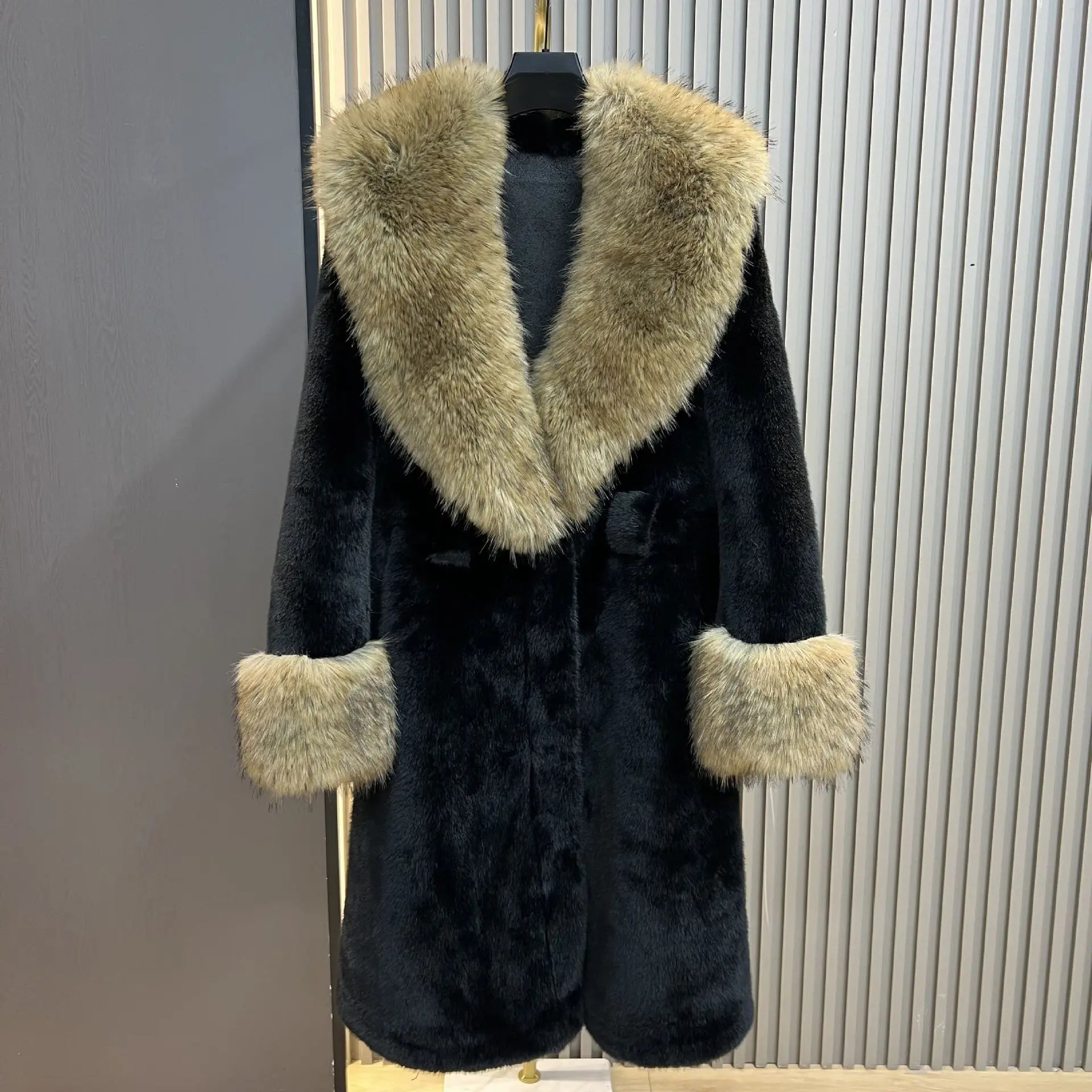 Women's Long Woolen Coat with Faux Fur Collar