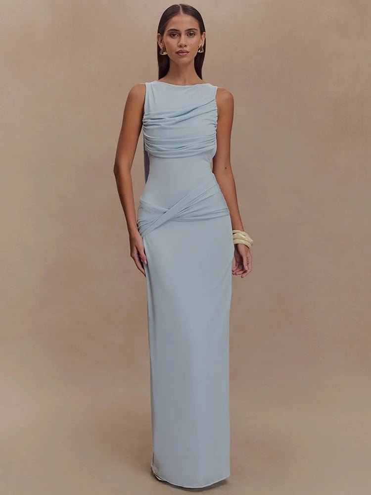 Backless Maxi Dress - Bold Elegance & Timeless Glam - HalleBeauty