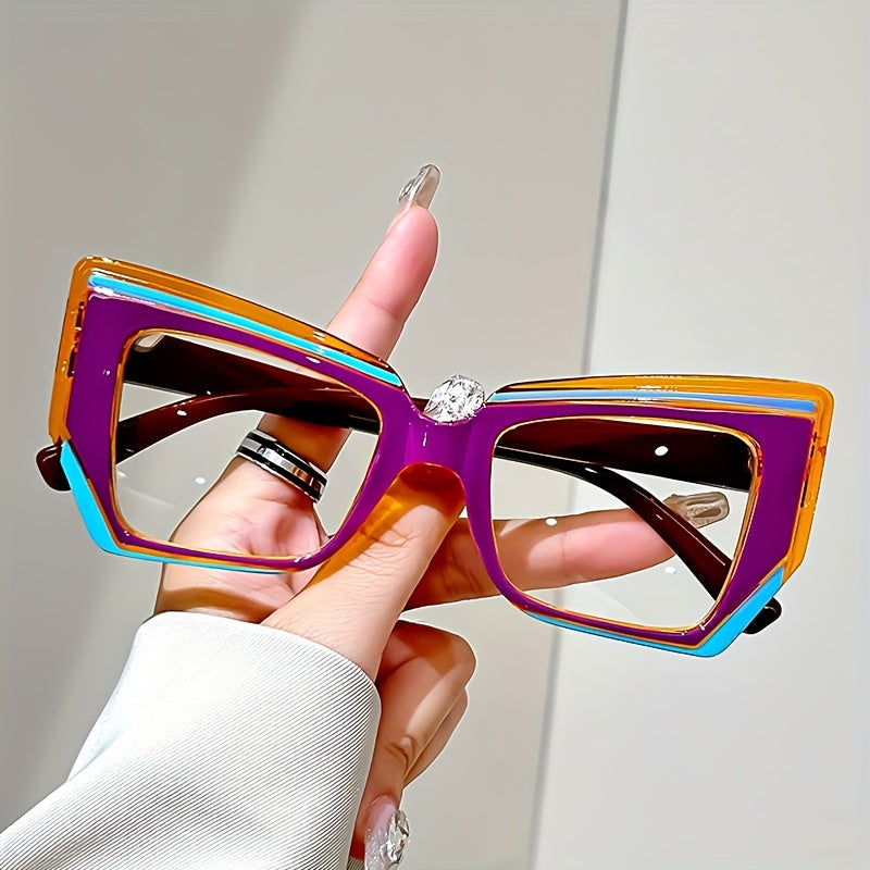 Purple vintage cat-eye sunglasses with geometric details