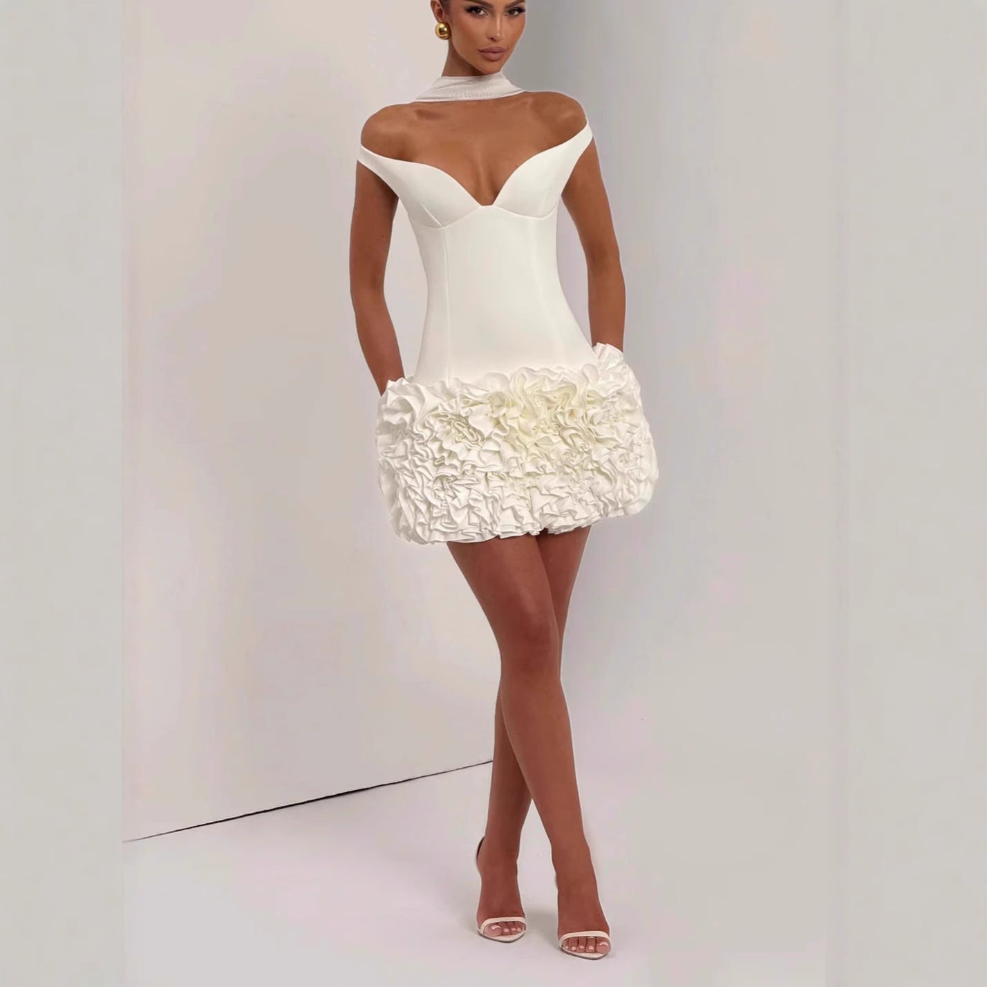 Fitted Strapless Bodycon Mini Dress | Hallebeauty