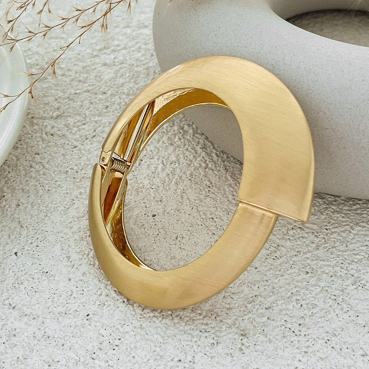 Chunky Gold Wave Cuff Bangles – Stackable Boho Statement Jewelry Set - HalleBeauty