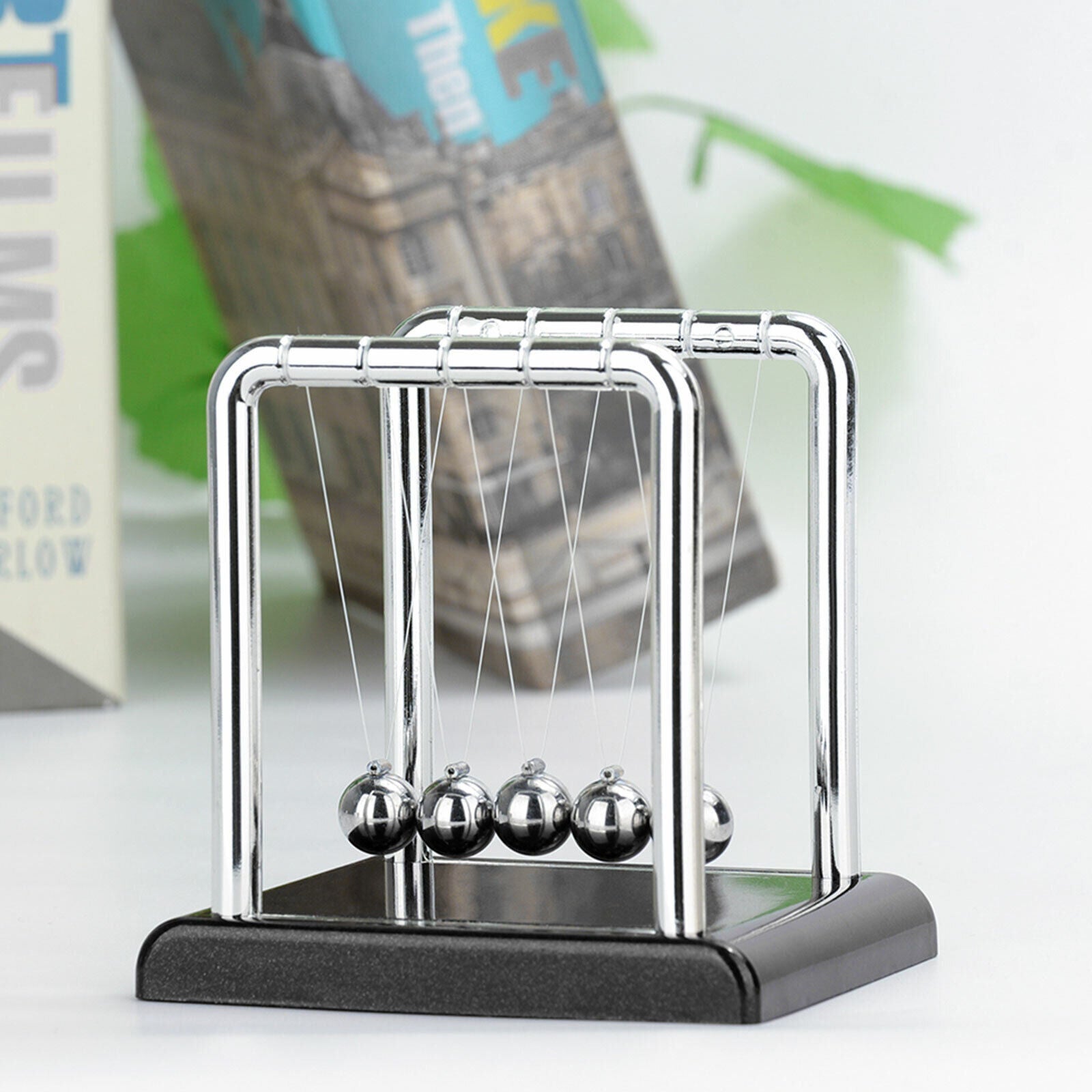 Newton's Cradle Balance Ball | Desk Decor & Educational Toy