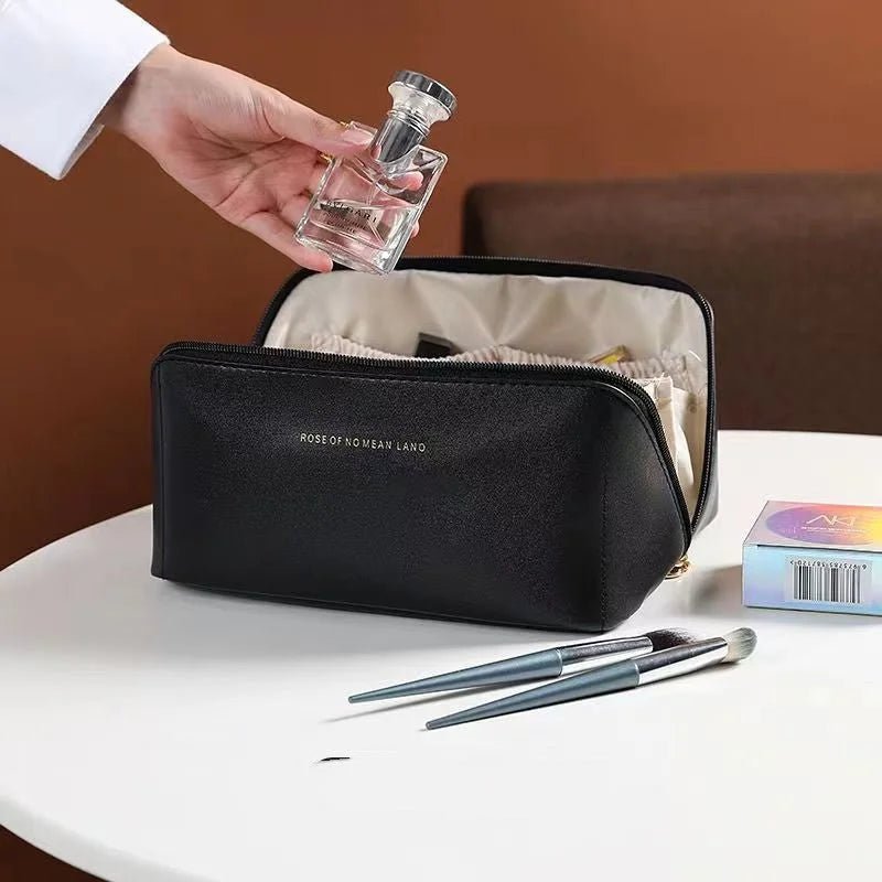 Large Travel Cosmetic Bag | Portable Makeup Organizer - HalleBeauty