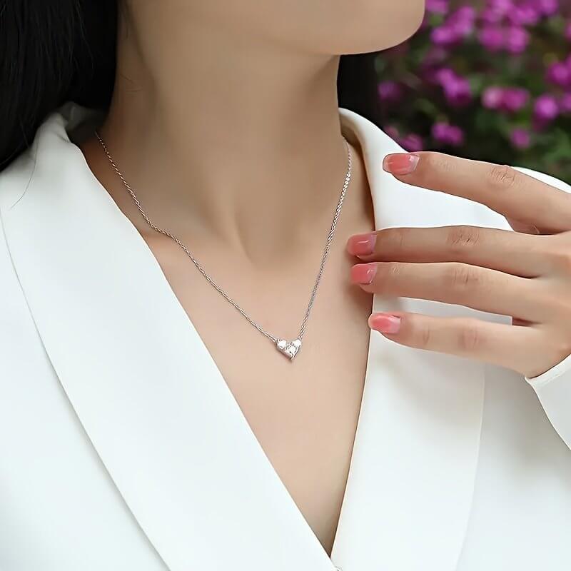 Sterling Silver Moissanite Heart Necklace - HalleBeauty