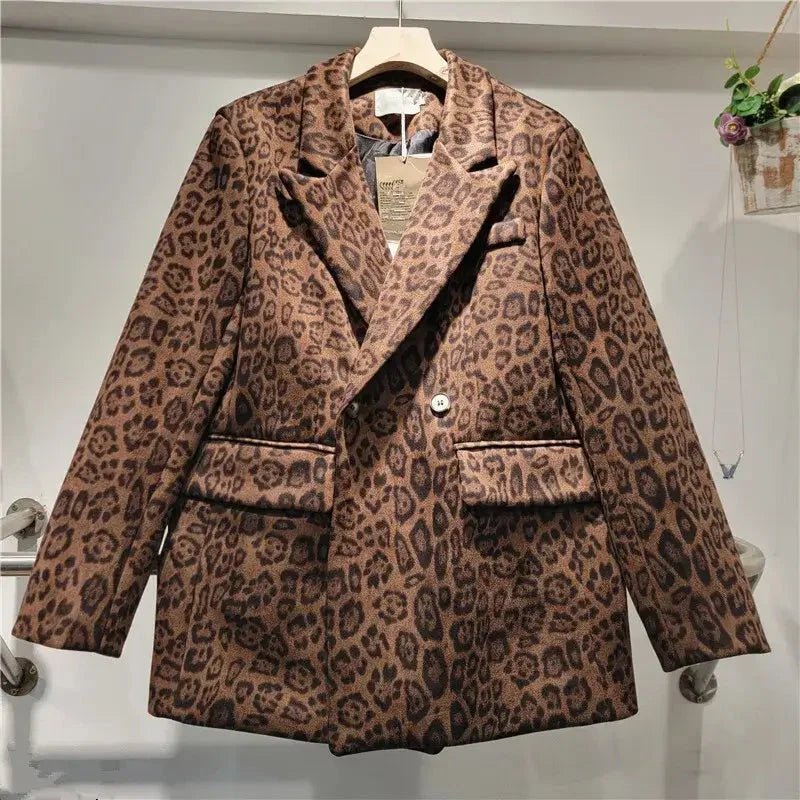 Trendy Women’s Leopard Print Blazer – Loose Fit, Lapel Jacket with Pockets - HalleBeauty