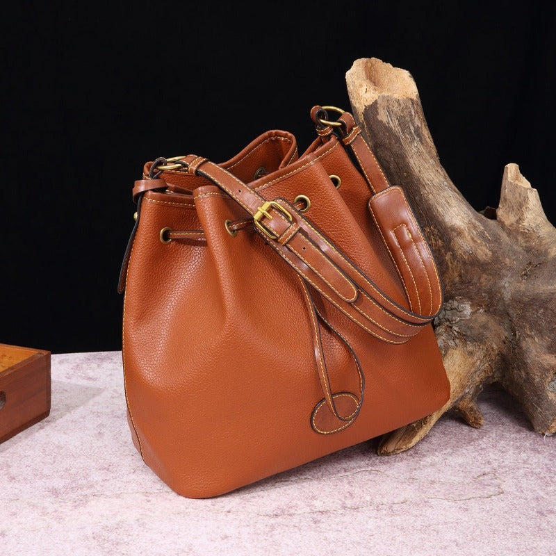 Classic Vintage Shoulder Handbag - Timeless Elegance & Style - HalleBeauty