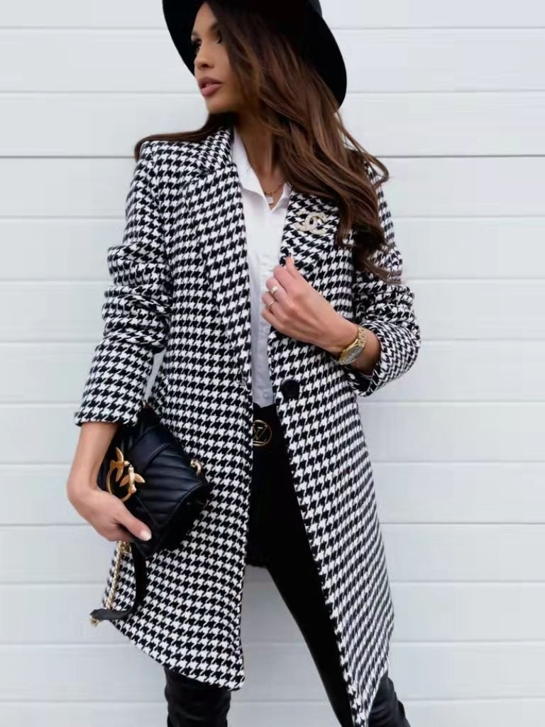 Elegant Slim Fit Women's Blazer - Long Sleeve, Lapel, One Button - HalleBeauty