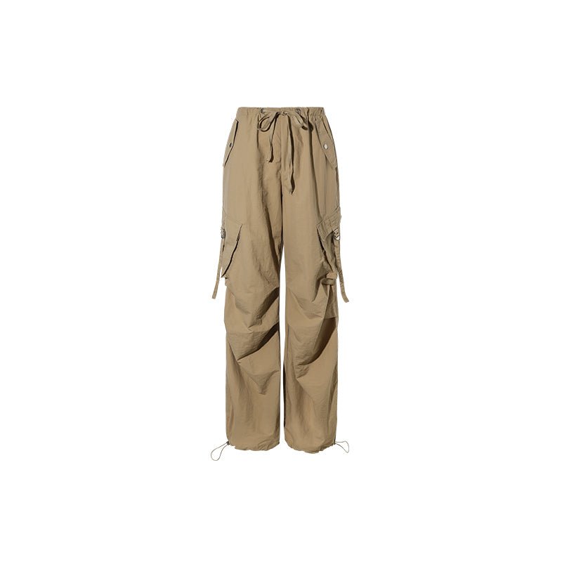 SleekFit Mid-Waist Pleated Trousers: A Trendsetting Guide to Elegance and Comfort - HalleBeauty
