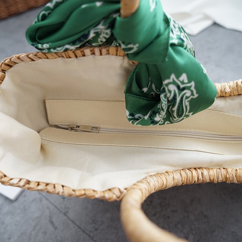 Elegant Square Handbag: Versatile & Stylish Accessory for All Occasions - HalleBeauty